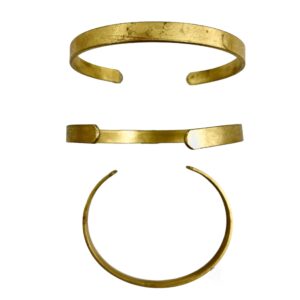 BRACCIALE 1 FILO OTTONE PIATTO 6.5X1.5