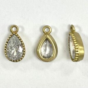 CASTONE GOCCIA CON ZIRCONE 1 MAGLIA 5X7MM