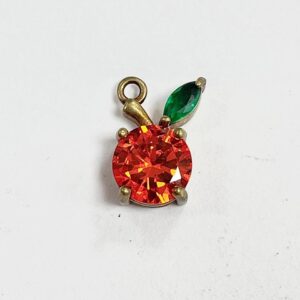 PENDENTE CON ZIRC. MELA 10X7MM