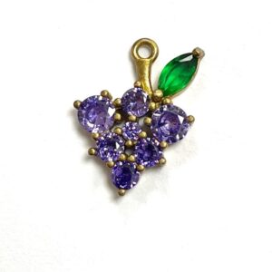 PENDENTE CON ZIRC. UVA 15X11MM