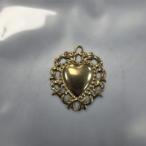 CUORE OTTONE FUSO CON CORNICE 27X30