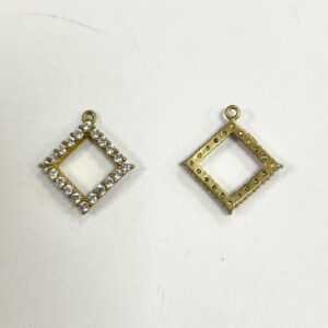 PENDENTE QUADRATO 5X5 CON ZIRCONI