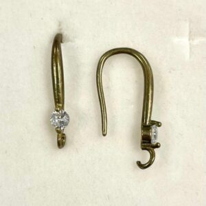 MONACHINA CON ZIRCONE