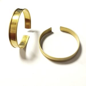 BRACCIALE CON RISVOLTO PIEGATO MM11