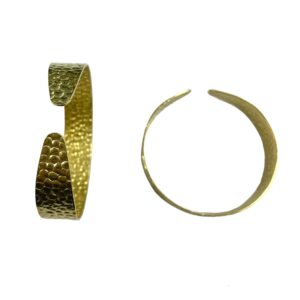 BRACCIALE MARTELLATO PIEGATO OTTONE MM12